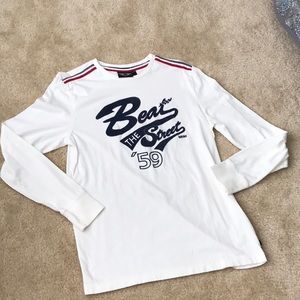 Men's Street Long Sleeve Tee. Size Small.